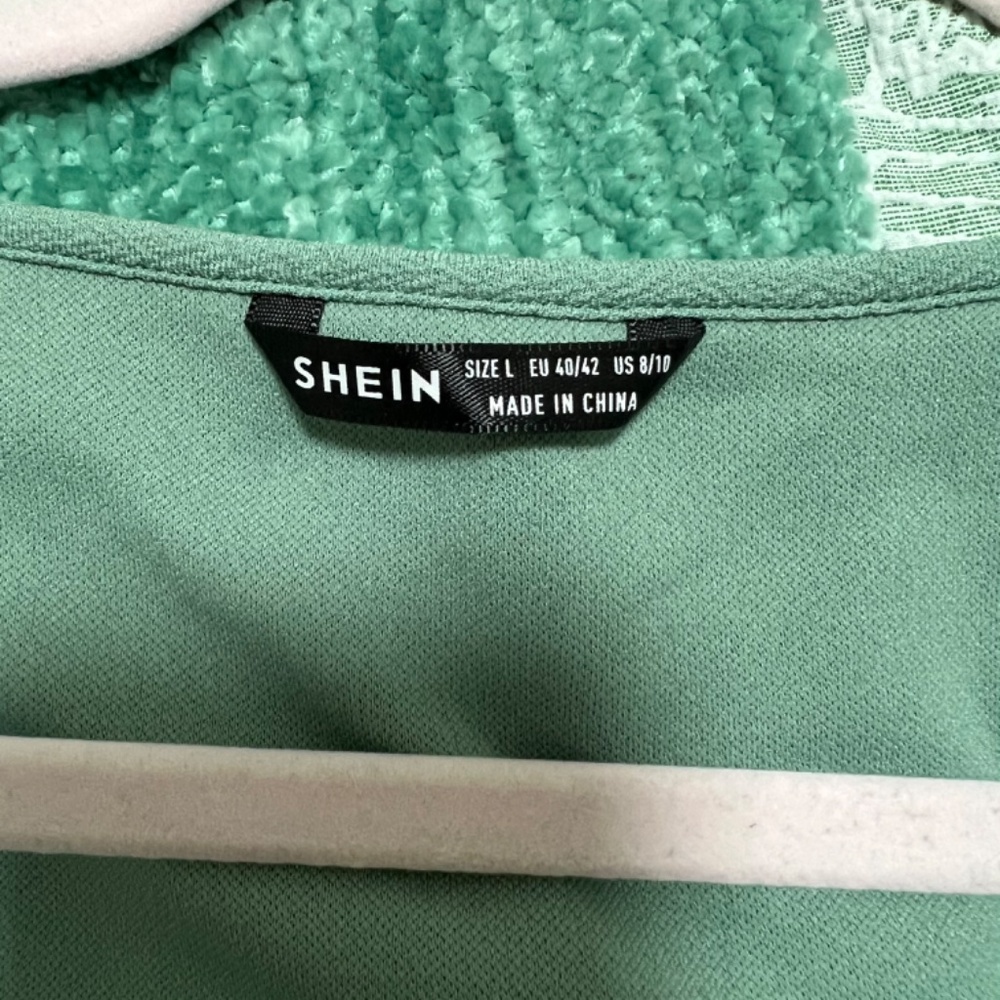 LADIES MINT GREEN CROP TOO - Picture 2 of 2